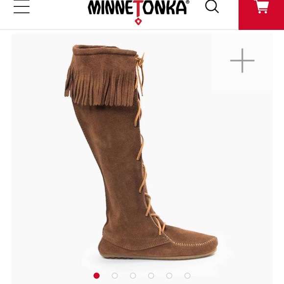 Minnetonka Shoes - NIB Minnetonka Moccasin